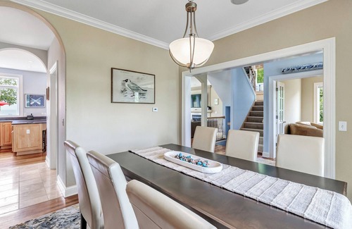 Newton House | Lakefront Home Offering Sweeping Views of Lake Michigan with Beach Access