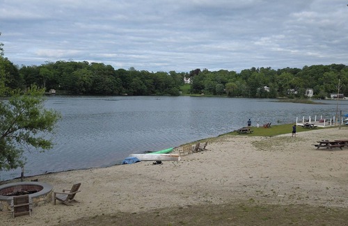 Ridgefield House | Lakefront House Rental for Summer