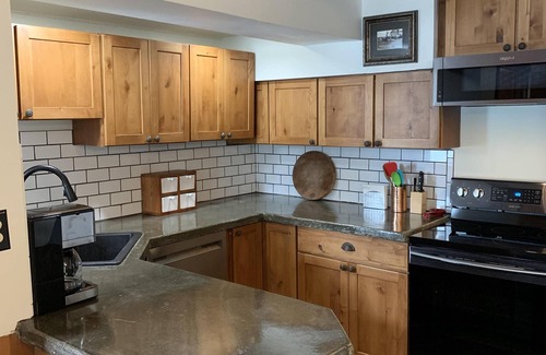 Joseph House | Lakefront Lake House on Wallowa Lake W/PrivateBoat Dock