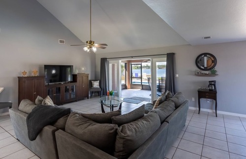 Lake Placid Cabin | Lakefront Lodge with Pool