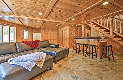 Lutsen Cottage | Lakefront Log Cabin w/Dock ~ 9 Mi to Lutsen Mtn