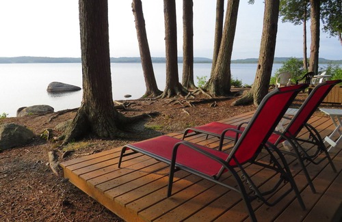 Ellsworth Ski Chalet | Lakefront log home on Graham Lake in Ellsworth, Maine