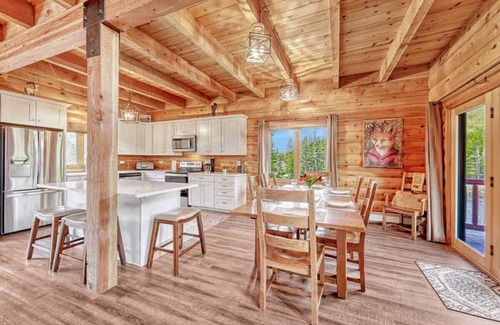 Saint Mary's Cabin | Lakefront Luxury | Hot Tub+Sauna | Near Skiing