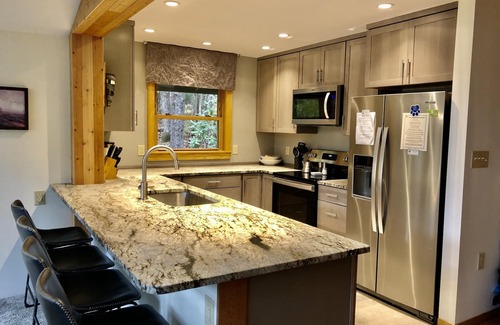 Brevard Cottage | Lakefront Mountain Retreat-WiFi,Pets,Pool,Pickleball,Golf,Tennis