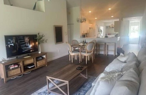 Naples House | Lakefront Naples Paradise