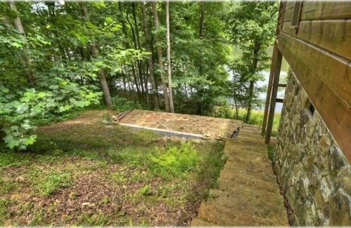 Ellijay Cabin | Lakefront Oasis In the Mountains