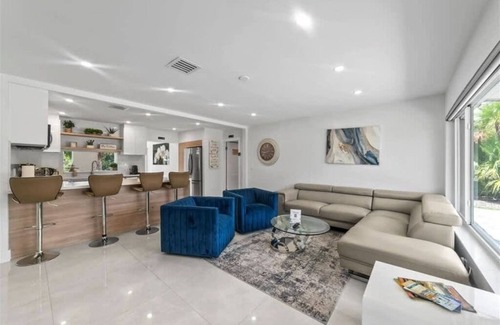 Fort Lauderdale House | Lakefront Oasis In Hollywood | Hard rock casino