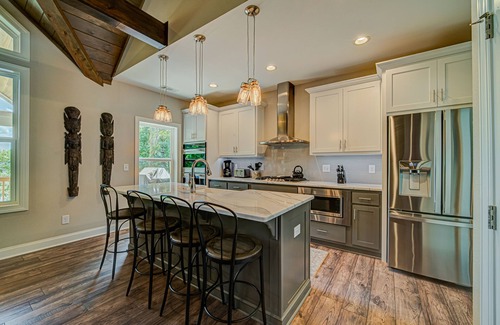 Blairsville House | LAKEFRONT, Pontoon Boat, Fireplace & Firepit, Hot Tub, DOCK,