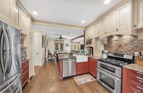 Highland Lake Cottage | Lakefront | Sport Courts | HotTub | GameRoom