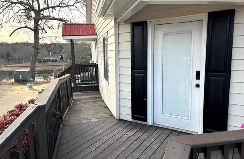 Wedowee Apartment | Lakefront Villa 4/Dock Access