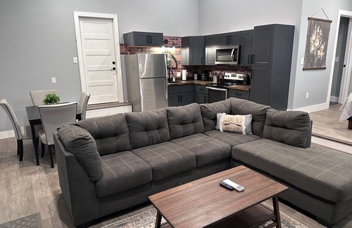 Gallatin Apartment | Lakeshore Living- studio apartment