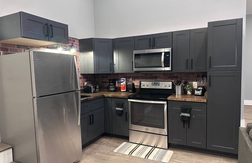 Gallatin Apartment | Lakeshore Living- studio apartment