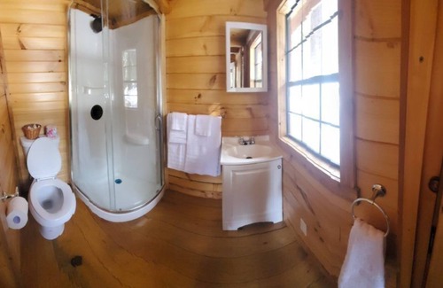 Lakeshore Cabin | Lakeshore Resort