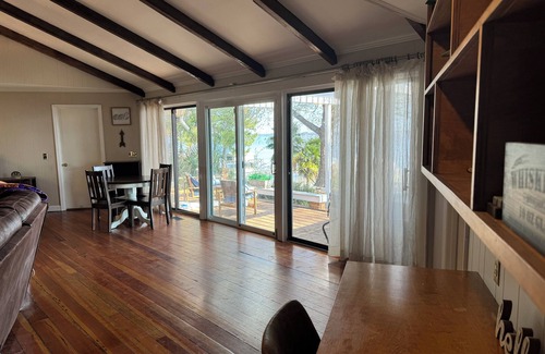 Santee House | Lakeside Charming 2-bedroom house in lovely Santee with AC, WiFi