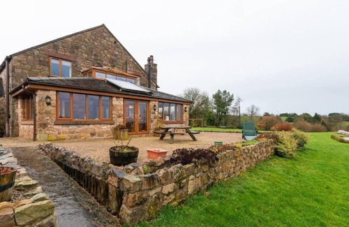 Endon Cottage | Lakeside Escape, stone countryside cottage