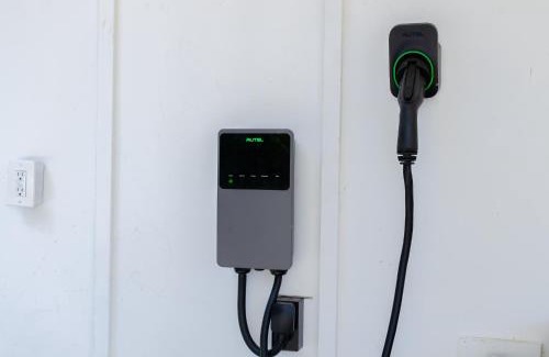 Gainesville House | Lakeside Haven