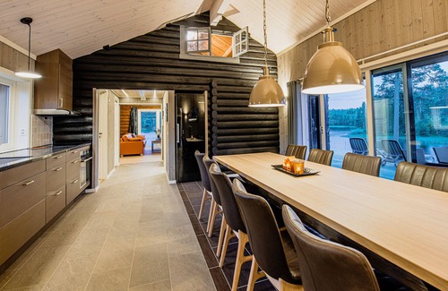 Kviteseid House | Lakeside Haven Vrådal