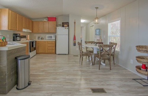 Lakehills House | Lakeside Living @ It's Finest! 180 degree Medina Lake Views!