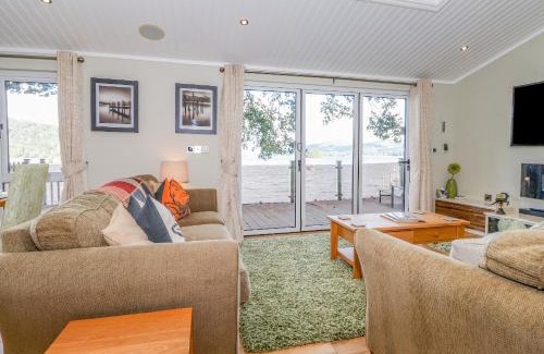 Bowness-on-Windermere House | Lakeside Lodge