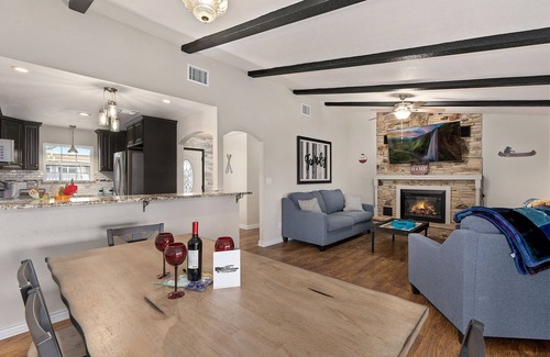 Canyon Lake House | Lakeside Serenity: Your Retreat with a Water View, Boat and Golf Cart Bliss!