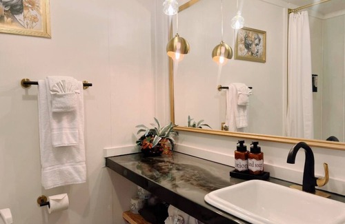 Dunes City Hotel | Lakeside Studio w/Fishing, boat ramp, dock, kayak