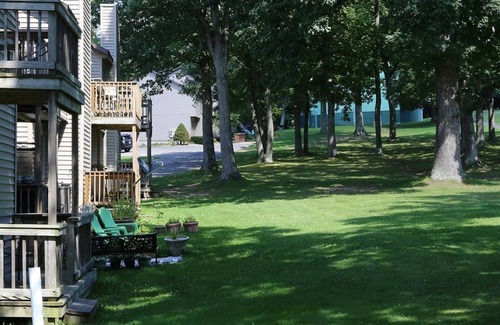 Cheat Lake House | Lakeview Golf Resort Townhouses