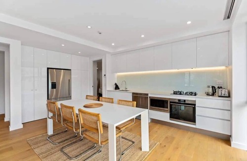 Wanaka Apartment | Lakeview Luxury 2 Bedroom Villa