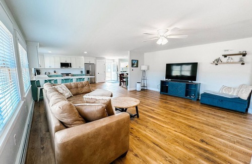 North Lake George House | Lakeview Retreat in Ticonderoga, NY