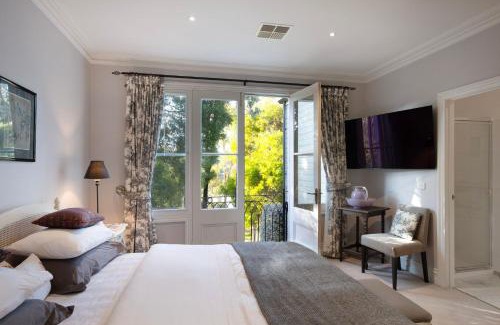 Daylesford House | Lakeview - spacious home by the lake