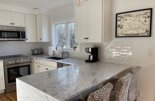 Vineyard Haven House | Lamberts Cove Beach House 3+ Bedroom w/Carriage House Apartment 1.4 mi to beach