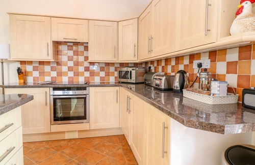 St. Columb Major Cottage | LAMBKIN COTTAGE, family friendly in St Columb Major
