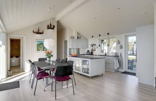 Diernæs House | "Lander" - 20m from the sea by Interhome