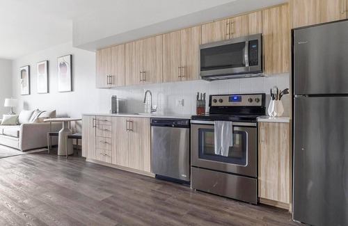 Northwest Portland Apartment | Landing | Amazing 1BD, Courtyard, Gym