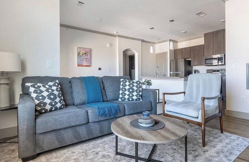 Manor Apartment | Landing | Amazing 1BD, Courtyard, Clubhouse