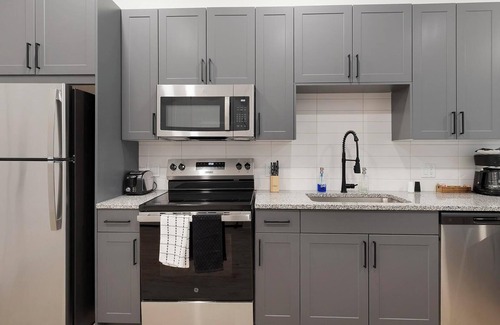 Denton Apartment | Landing | Amazing 1BD, Gym
