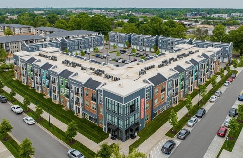 Charlotte Apartment | Landing | Amazing 1BD, Pool, Gym