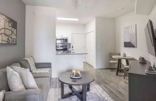 Tempe Apartment | Landing | Amazing 1BD, Pool, Clubhouse
