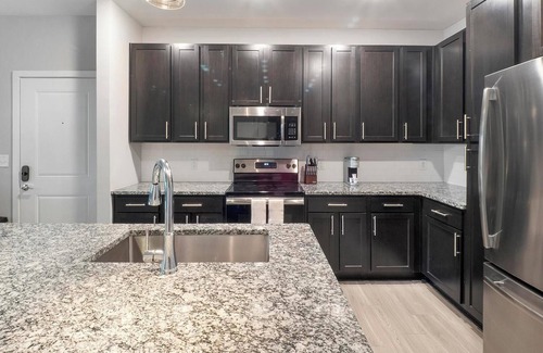 Summerville Apartment | Landing | Amazing 1BD, Gym, Pool