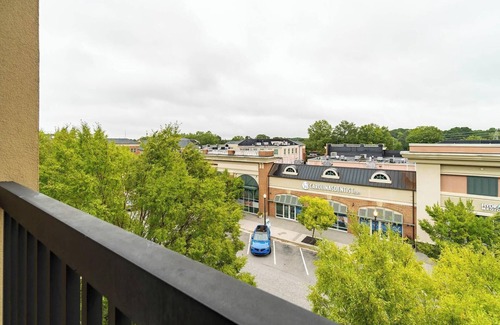 Cary Apartment | Landing | Amazing 2BD, Courtyard, Pool