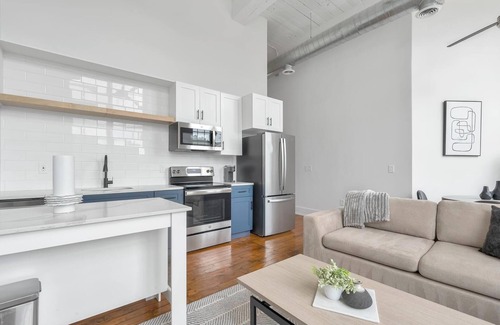 Greenville Apartment | Landing | Amazing 2BD, Yoga Studio, Gym