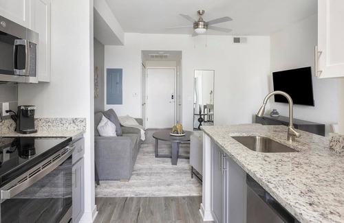 Tempe Apartment | Landing | Amazing Studio, Gym, Rooftop Lounge