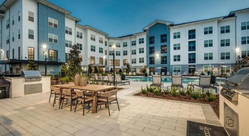 Freeport Apartment | Landing Apartments - Freeport