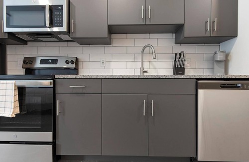 Downtown St. Louis Apartment | Landing at 11th & Spruce - Studio in Downtown