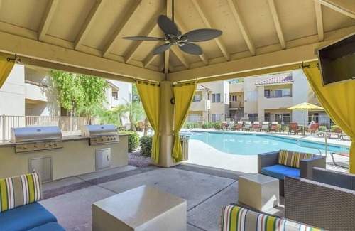 The Islands Apartment | Landing at Alcove at the Islands - 1 Bedroom in The Islands