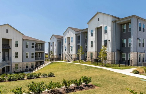 Austin Apartment | Landing at Eighty One10 - 1 Bedroom in Harris Branch