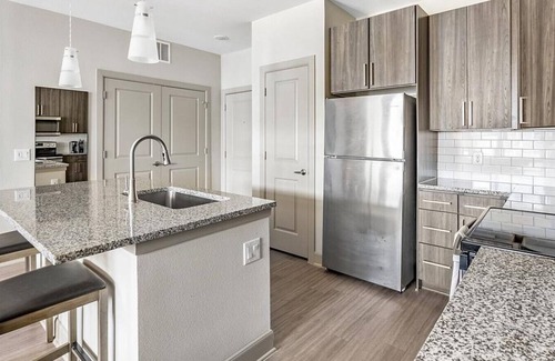 La Porte Apartment | Landing at Morgan's Landing - 1 Bedroom in Shoreacres