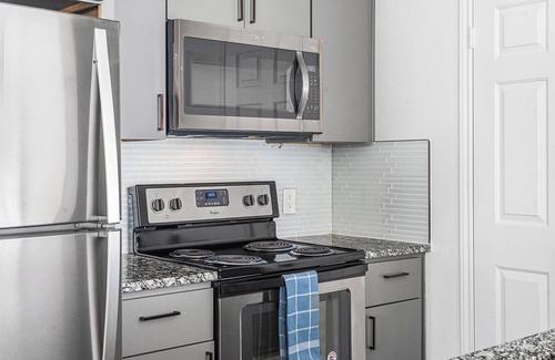 McNeil Apartment | Landing at Preserve at Rolling Oaks - 1 Bedroom.
