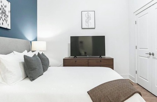 Second Ward Apartment | Landing at Savoy Apartments - Studio in Downtown Charlotte