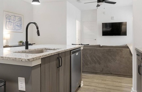 Mableton Apartment | Landing at The Eddy at Riverview - 1 Bedroom in West End