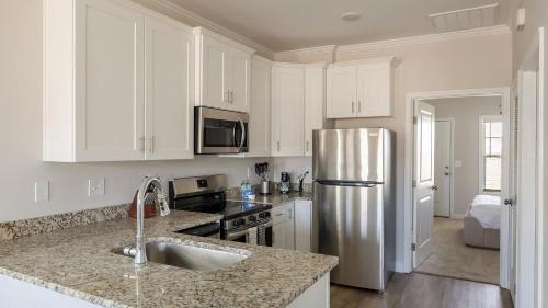 Huntsville Apartment | Landing at The Cottages at Oak Grove Dairy - Huntsville